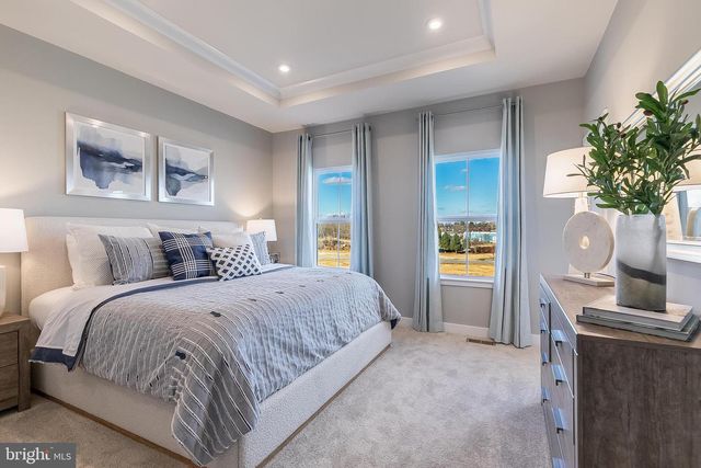 5 OASIS AVE, Ranson, WV 25438