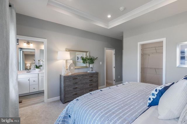 5 OASIS AVE, Ranson, WV 25438