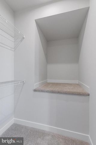 5 OASIS AVE, Ranson, WV 25438