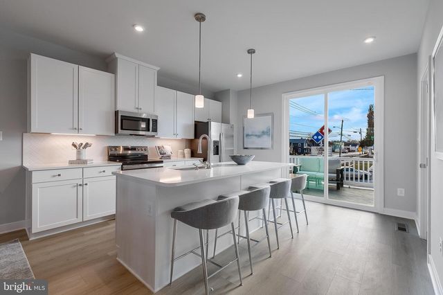 5 OASIS AVE, Ranson, WV 25438