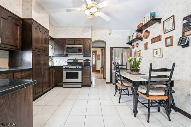 30 Lincoln Ave, Totowa Boro, NJ 07512