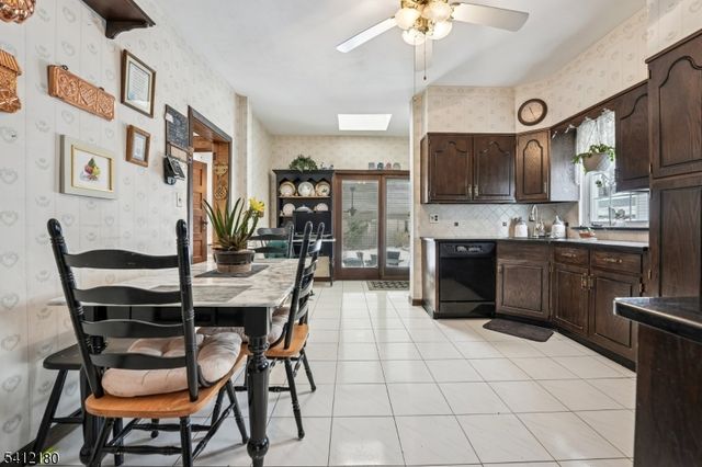 30 Lincoln Ave, Totowa Boro, NJ 07512