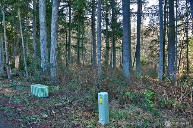 6880 Holst Road, Clinton, WA 98236