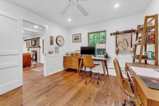 11362 S Whitehouse Road, Fayetteville, AR 72701