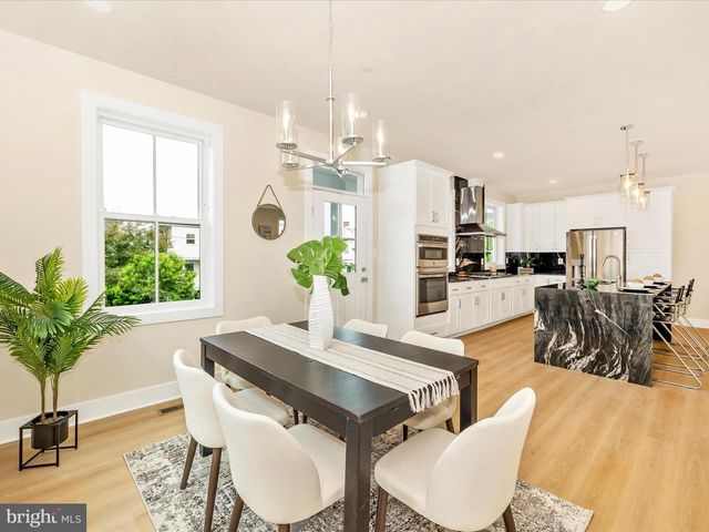 CHAPEL ALY, Frederick, MD 21701