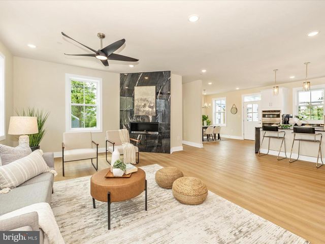 CHAPEL ALY, Frederick, MD 21701