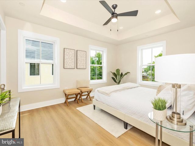 CHAPEL ALY, Frederick, MD 21701