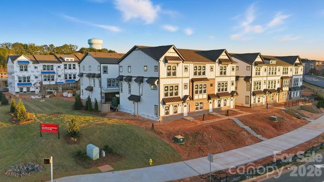 1832 Alexander Village Main Drive, Charlotte, NC 28262