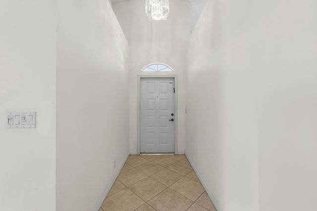 15305 Ixora Road, Delray Beach, FL 33484