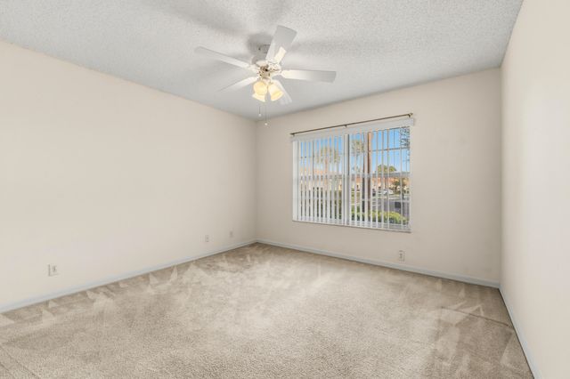 15305 Ixora Road, Delray Beach, FL 33484