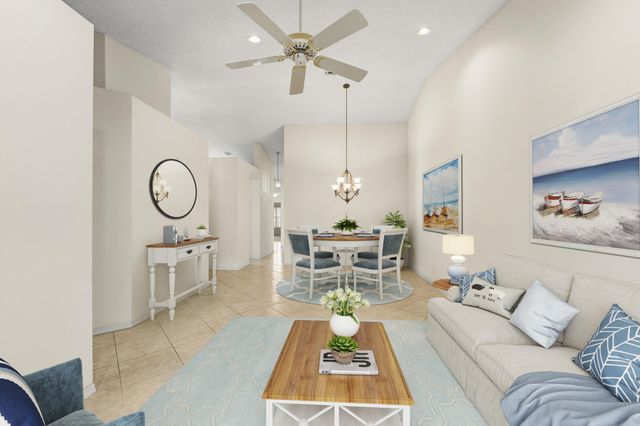 15305 Ixora Road, Delray Beach, FL 33484