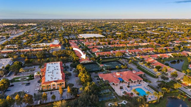 15305 Ixora Road, Delray Beach, FL 33484