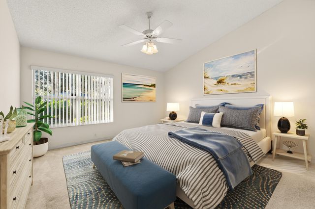 15305 Ixora Road, Delray Beach, FL 33484