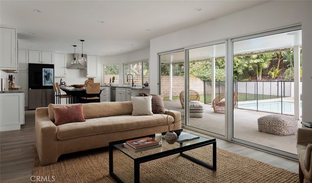 23821 Avenida Columbia, Mission Viejo, CA 92691