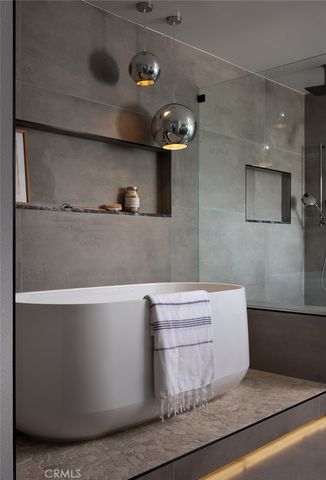 23821 Avenida Columbia, Mission Viejo, CA 92691