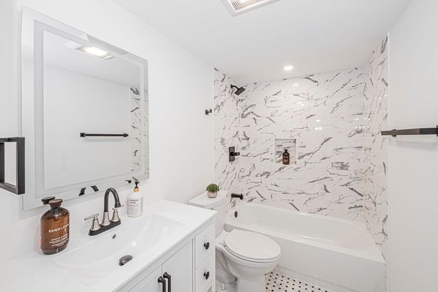 78 Windemere Circle, Braintree, MA 02184
