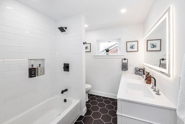 78 Windemere Circle, Braintree, MA 02184