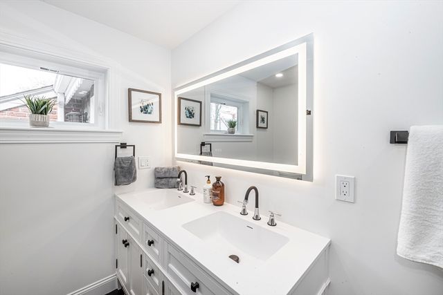 78 Windemere Circle, Braintree, MA 02184