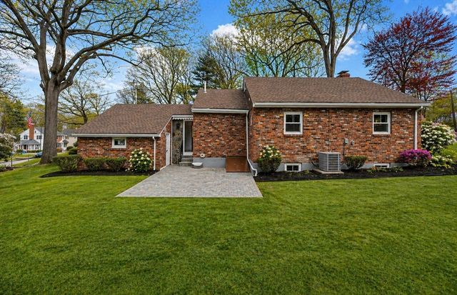 78 Windemere Circle, Braintree, MA 02184