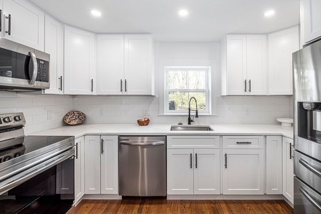 78 Windemere Circle, Braintree, MA 02184