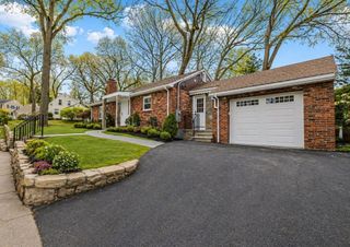 78 Windemere Circle, Braintree, MA 02184