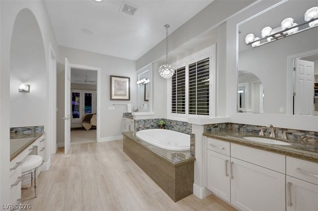 12047 Oakland Hills Drive, Las Vegas, NV 89141