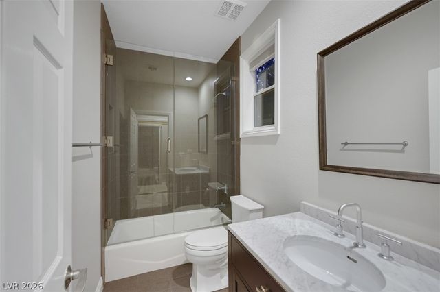 12047 Oakland Hills Drive, Las Vegas, NV 89141