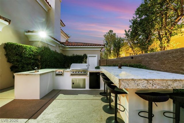 12047 Oakland Hills Drive, Las Vegas, NV 89141