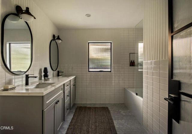 2994 Durand Drive, Los Angeles, CA 90068
