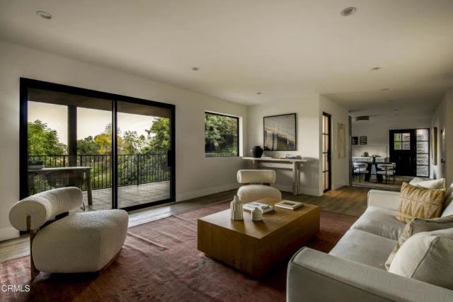 2994 Durand Drive, Los Angeles, CA 90068