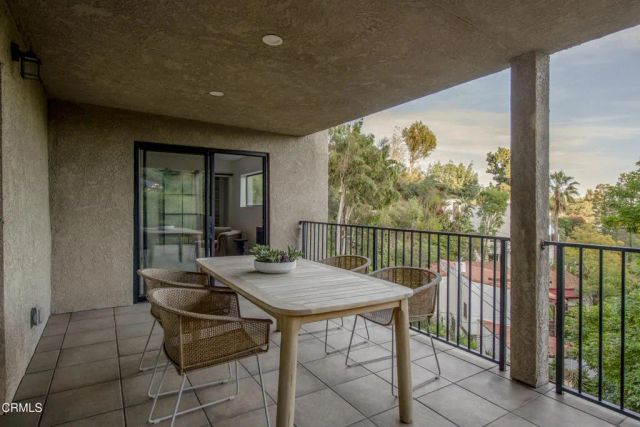 2994 Durand Drive, Los Angeles, CA 90068