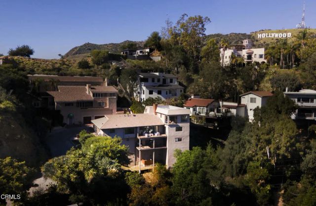 2994 Durand Drive, Los Angeles, CA 90068
