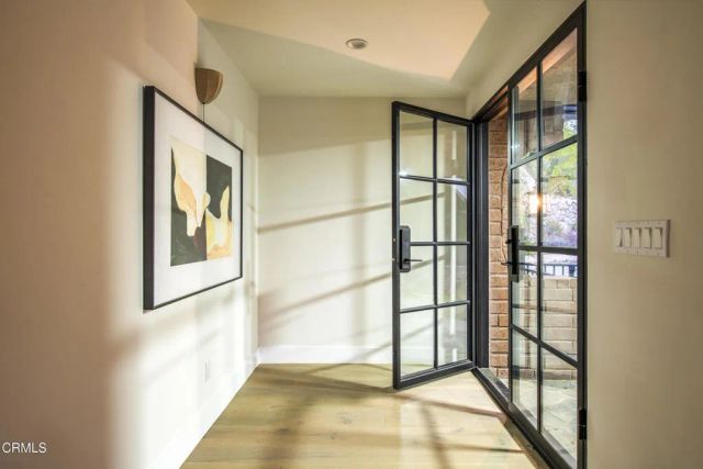 2994 Durand Drive, Los Angeles, CA 90068