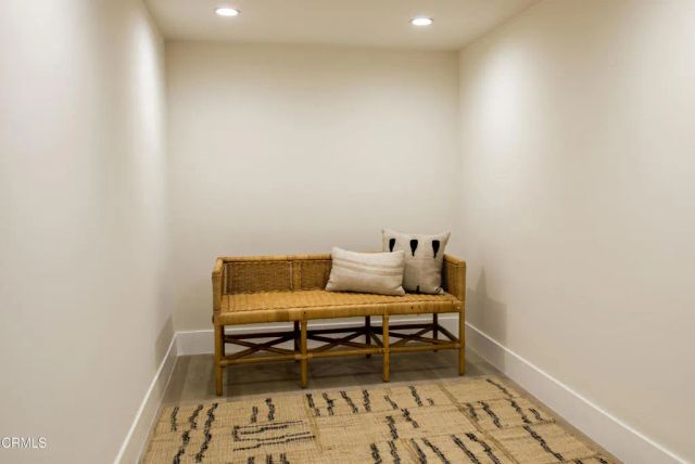 2994 Durand Drive, Los Angeles, CA 90068
