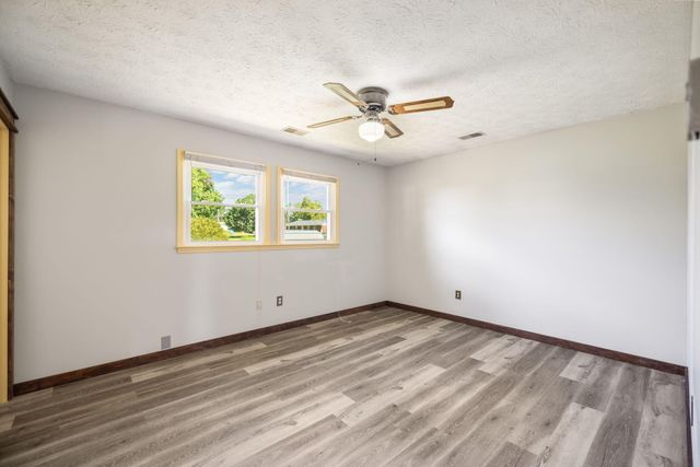50 Hickory Lane, Berea, KY 40403