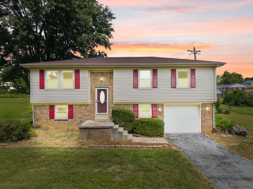 50 Hickory Lane, Berea, KY 40403