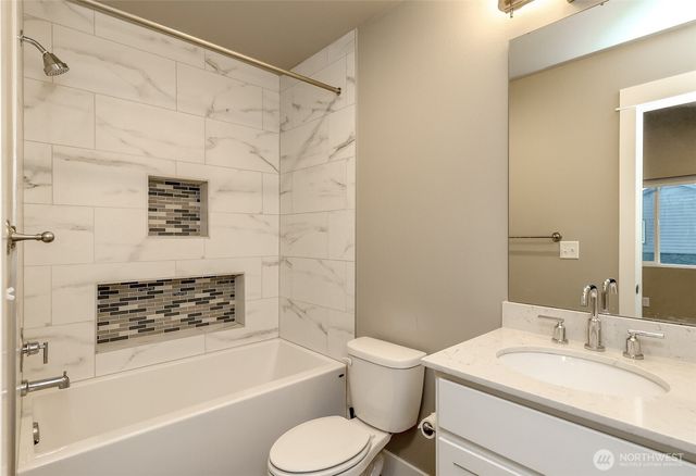 18827 Eagle Ridge Drive E, Bonney Lake, WA 98391