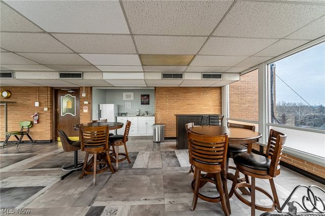 12029 Clifton Boulevard 505, Lakewood, OH 44107