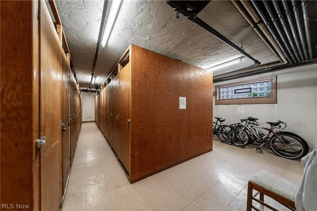 12029 Clifton Boulevard 505, Lakewood, OH 44107