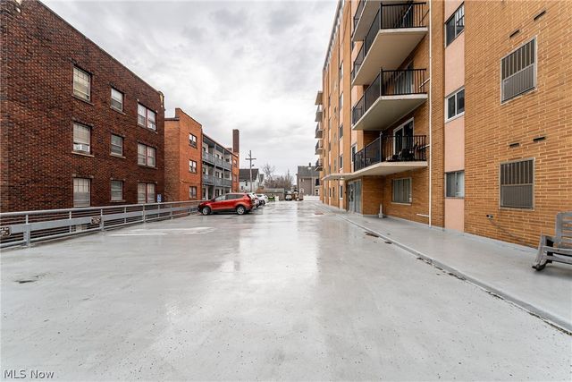 12029 Clifton Boulevard 505, Lakewood, OH 44107