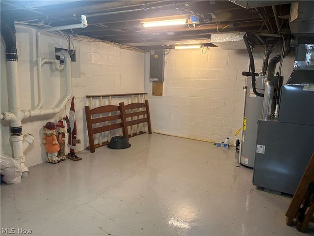 246 Hilliard Road, Elyria, OH 44035