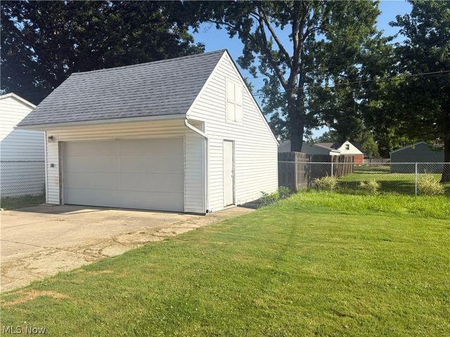 246 Hilliard Road, Elyria, OH 44035