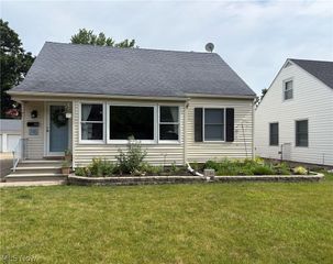 246 Hilliard Road, Elyria, OH 44035