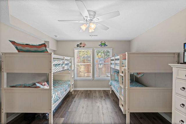 610 14th Ave S Apt 179, Surfside Beach, SC 29575