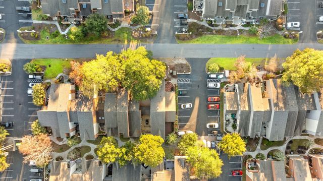 610 14th Ave S Apt 179, Surfside Beach, SC 29575