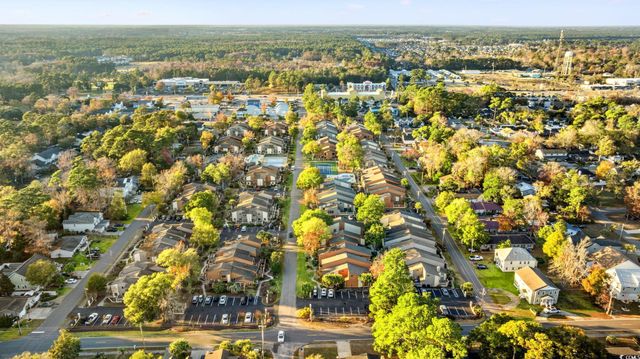 610 14th Ave S Apt 179, Surfside Beach, SC 29575