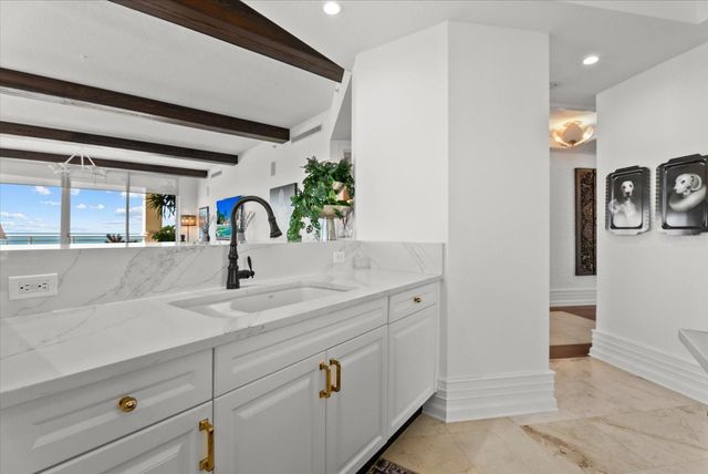 1300 BENJAMIN FRANKLIN DRIVE 501, Sarasota, FL 34236