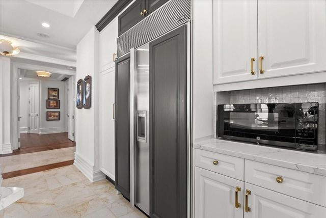 1300 BENJAMIN FRANKLIN DRIVE 501, Sarasota, FL 34236