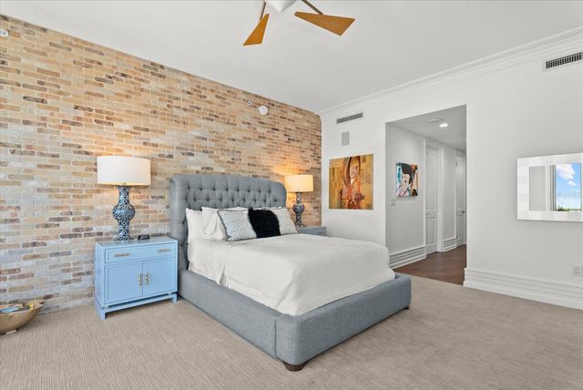 1300 BENJAMIN FRANKLIN DRIVE 501, Sarasota, FL 34236