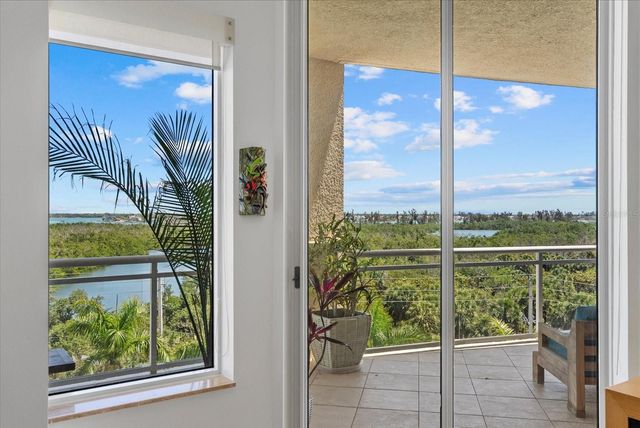 1300 BENJAMIN FRANKLIN DRIVE 501, Sarasota, FL 34236